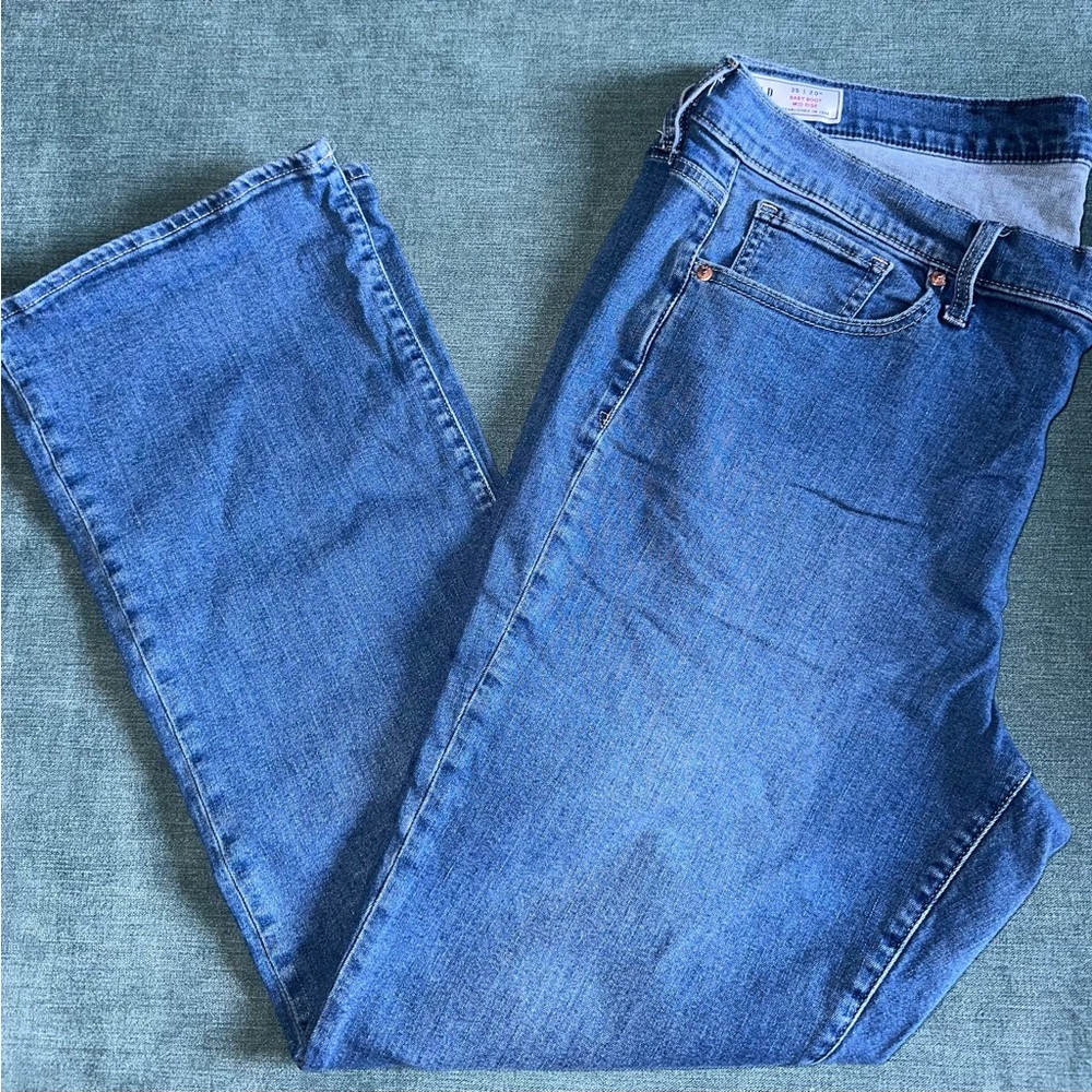 Gap women’s baby boot jeans 35/20 R (approx. women’s 18)